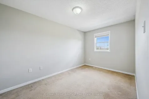 124 Gosling Gardens Guelph ON N1G 5K6