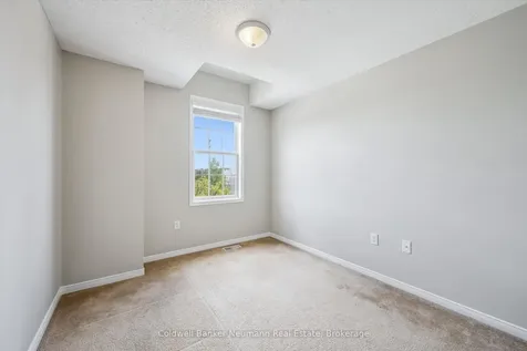 124 Gosling Gardens Guelph ON N1G 5K6