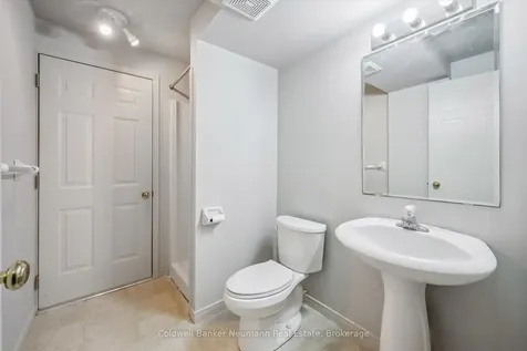 124 Gosling Gardens Guelph ON N1G 5K6