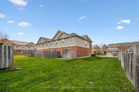 124 Gosling Gardens Guelph ON N1G 5K6