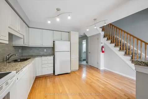 124 Gosling Gardens Guelph ON N1G 5K6