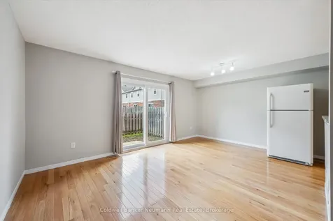 124 Gosling Gardens Guelph ON N1G 5K6