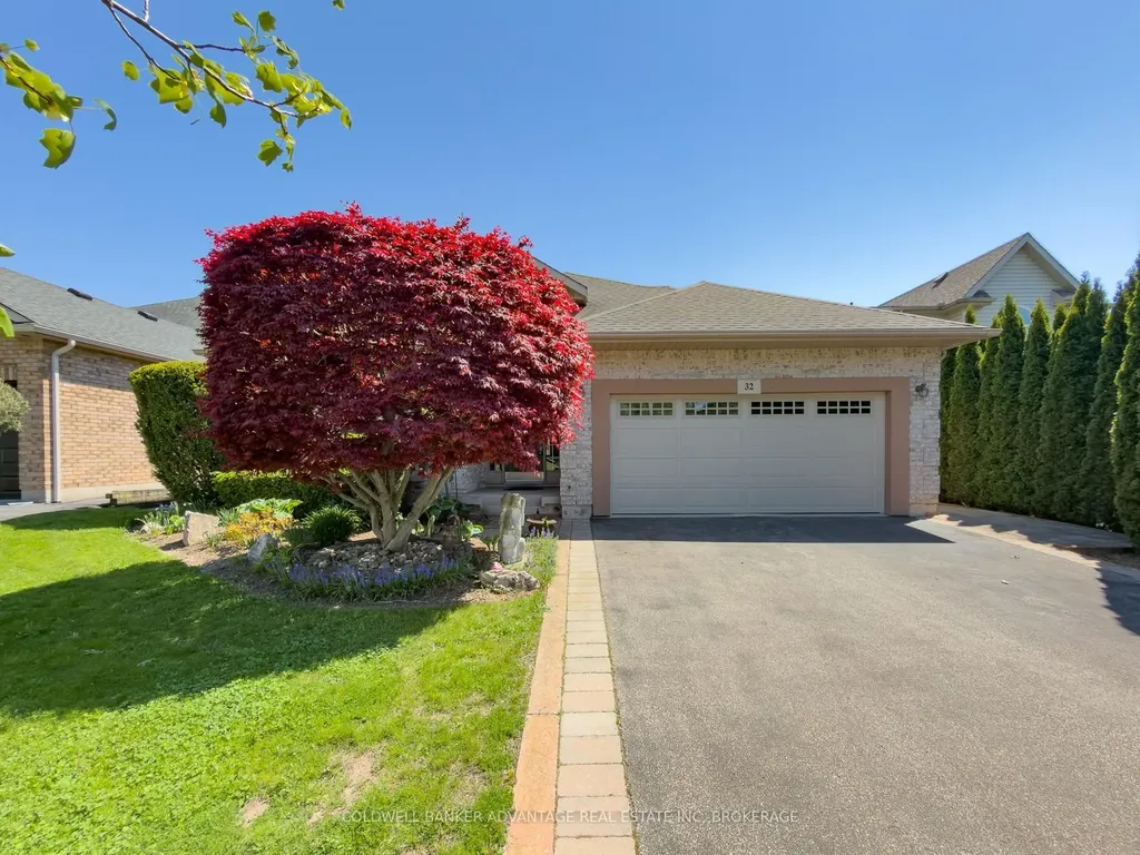 32 Michaela Crescent Pelham ON L0S 1E4