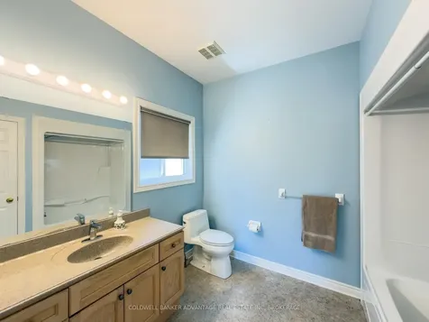 32 Michaela Crescent Pelham ON L0S 1E4