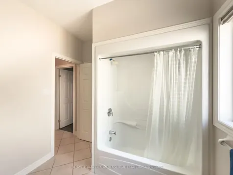 32 Michaela Crescent Pelham ON L0S 1E4