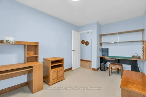 19 Woodlawn Road E Guelph ON N1H 7B1