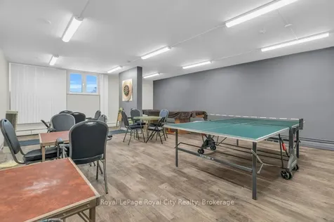 19 Woodlawn Road E Guelph ON N1H 7B1