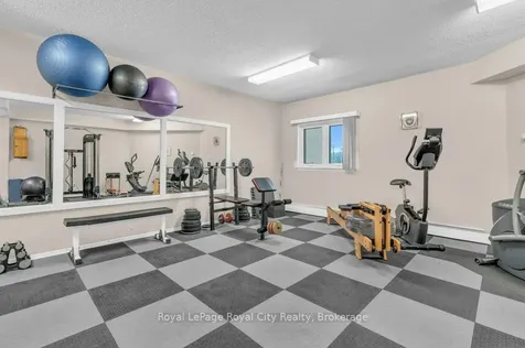 19 Woodlawn Road E Guelph ON N1H 7B1