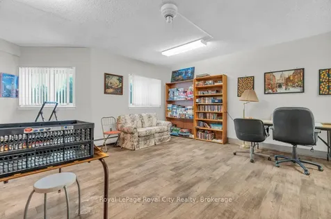 19 Woodlawn Road E Guelph ON N1H 7B1