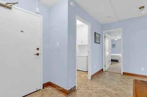 19 Woodlawn Road E Guelph ON N1H 7B1