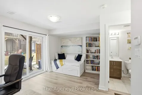 59 Markle Crescent Hamilton ON L9G 0H3