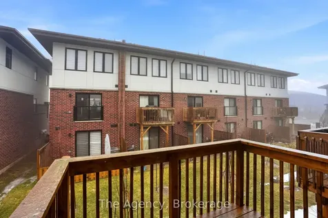 59 Markle Crescent Hamilton ON L9G 0H3
