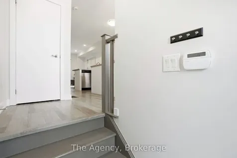 59 Markle Crescent Hamilton ON L9G 0H3