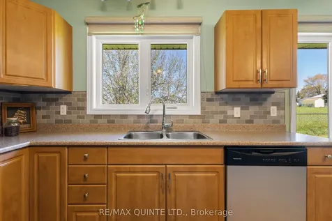 32 Dorland Drive Greater Napanee ON K7R 3K7