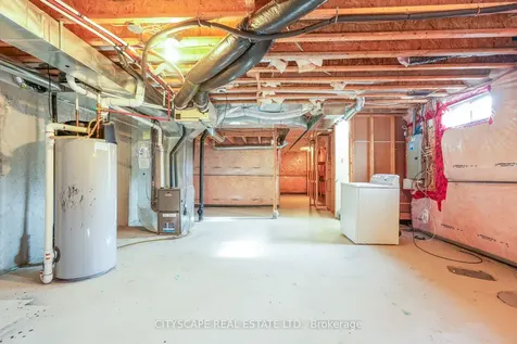 8485 Primrose Lane Niagara Falls ON L2H 0K8