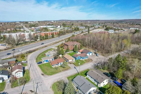 513 Brennan Street North Bay ON P1B 6J9