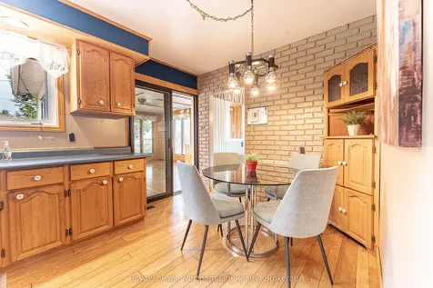 1608 Parkwood Drive North Bay ON P1B 4R4