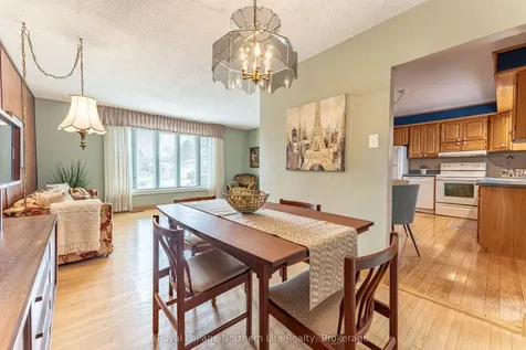 1608 Parkwood Drive North Bay ON P1B 4R4
