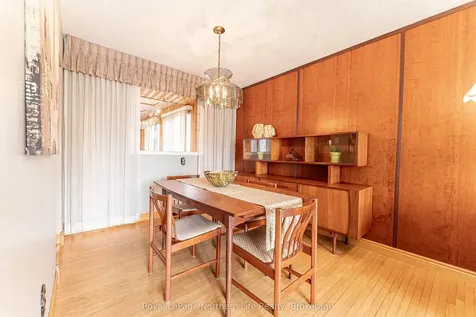 1608 Parkwood Drive North Bay ON P1B 4R4