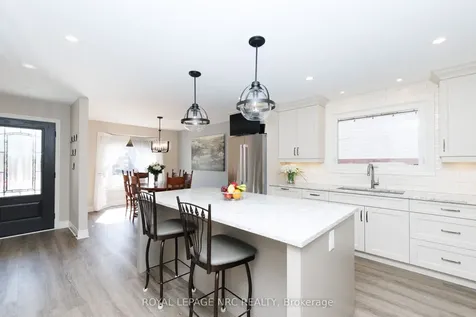 60 Millbridge Crescent Pelham ON L3E 0E8