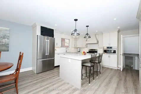 60 Millbridge Crescent Pelham ON L3E 0E8