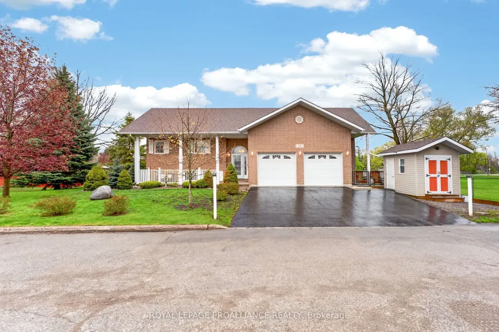 18 South Murray Street Quinte West ON K8V 1Y3