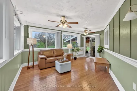 18 South Murray Street Quinte West ON K8V 1Y3