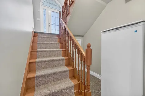 18 South Murray Street Quinte West ON K8V 1Y3