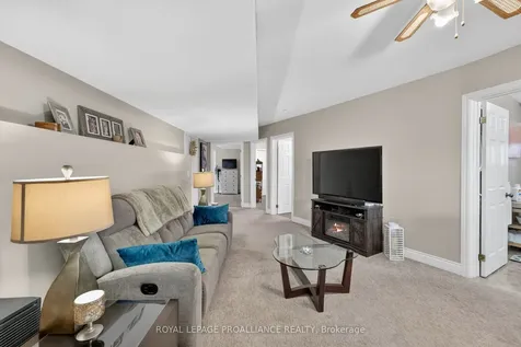 18 South Murray Street Quinte West ON K8V 1Y3