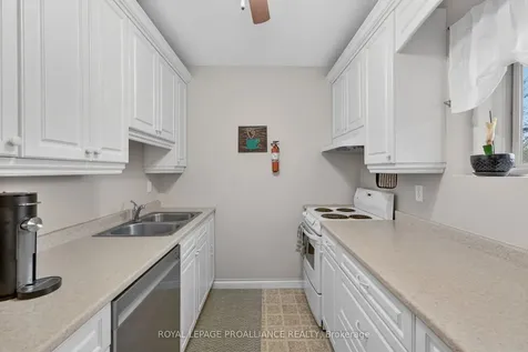 18 South Murray Street Quinte West ON K8V 1Y3