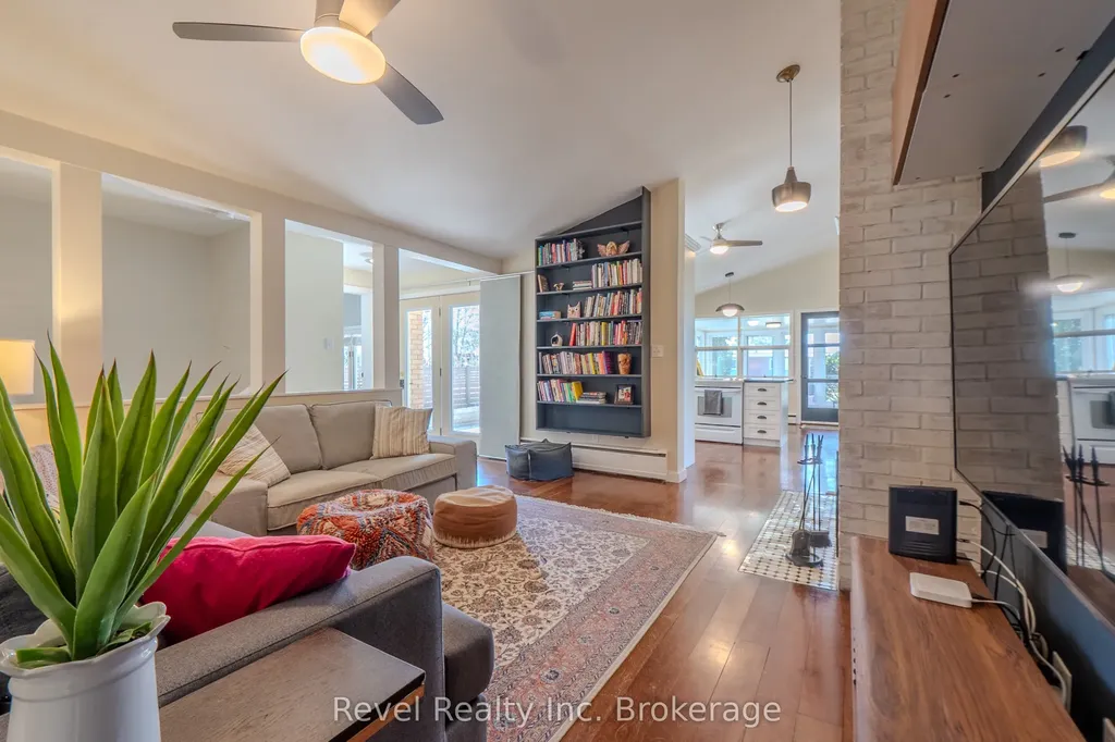 905 Pinewood Road North Bay ON P1B 4P2