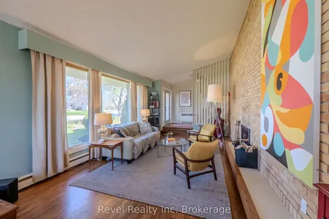 905 Pinewood Road North Bay ON P1B 4P2