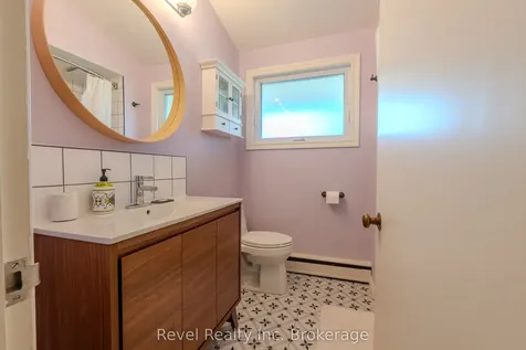 905 Pinewood Road North Bay ON P1B 4P2