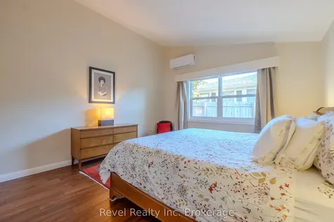 905 Pinewood Road North Bay ON P1B 4P2