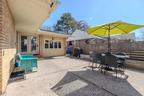 905 Pinewood Road North Bay ON P1B 4P2