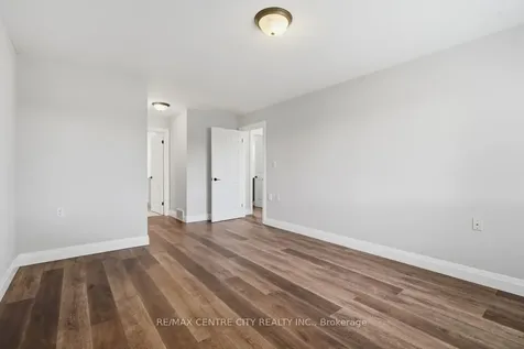 22 Ilderbrook Circle Middlesex Centre ON N0M 2A0