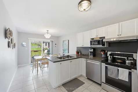668 Melrose Street Kingston ON K7M 9G8
