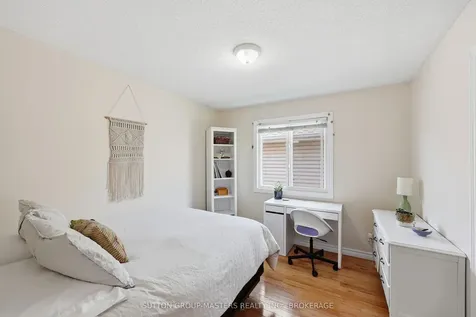 668 Melrose Street Kingston ON K7M 9G8