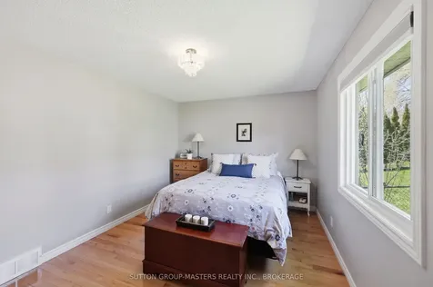 668 Melrose Street Kingston ON K7M 9G8