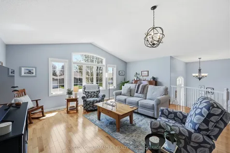 668 Melrose Street Kingston ON K7M 9G8