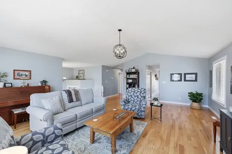 668 Melrose Street Kingston ON K7M 9G8