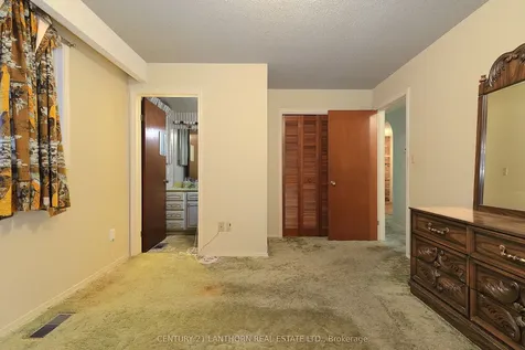 37 Maple Drive Belleville ON K8P 2P8