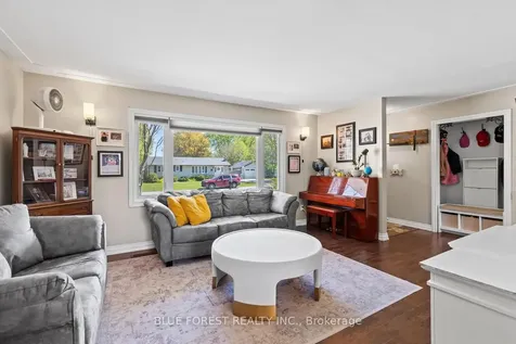16 Dell Drive Strathroy-caradoc ON N7G 3N5