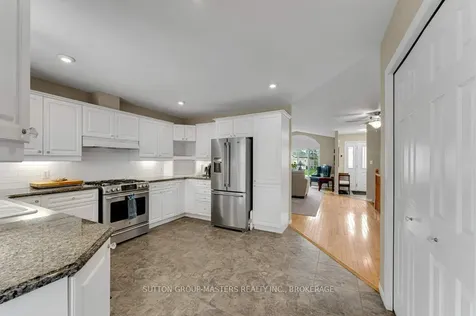 530 Sackville Crescent Kingston ON K7M 8W3