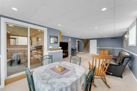 530 Sackville Crescent Kingston ON K7M 8W3