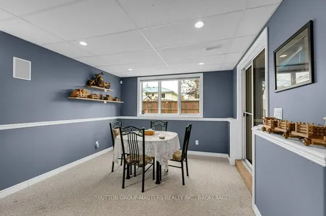530 Sackville Crescent Kingston ON K7M 8W3