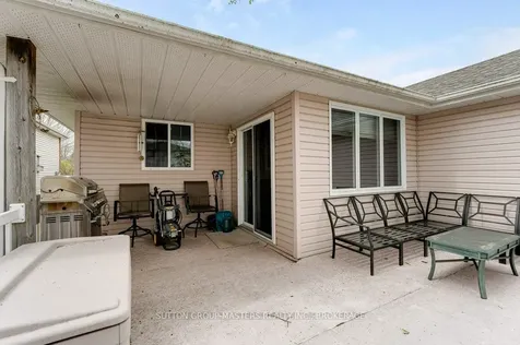 530 Sackville Crescent Kingston ON K7M 8W3