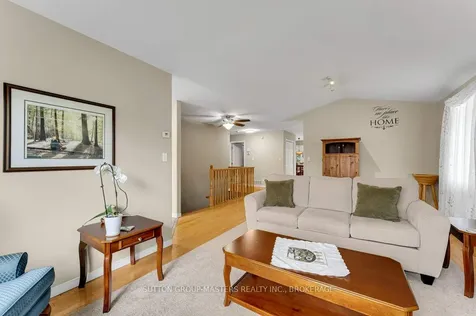530 Sackville Crescent Kingston ON K7M 8W3