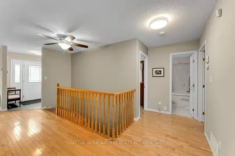 530 Sackville Crescent Kingston ON K7M 8W3