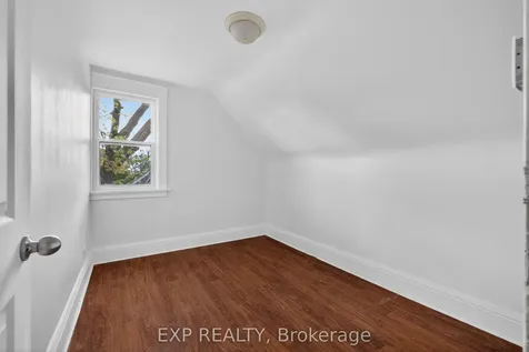 48 Stirling Avenue N Kitchener ON N2H 3G5